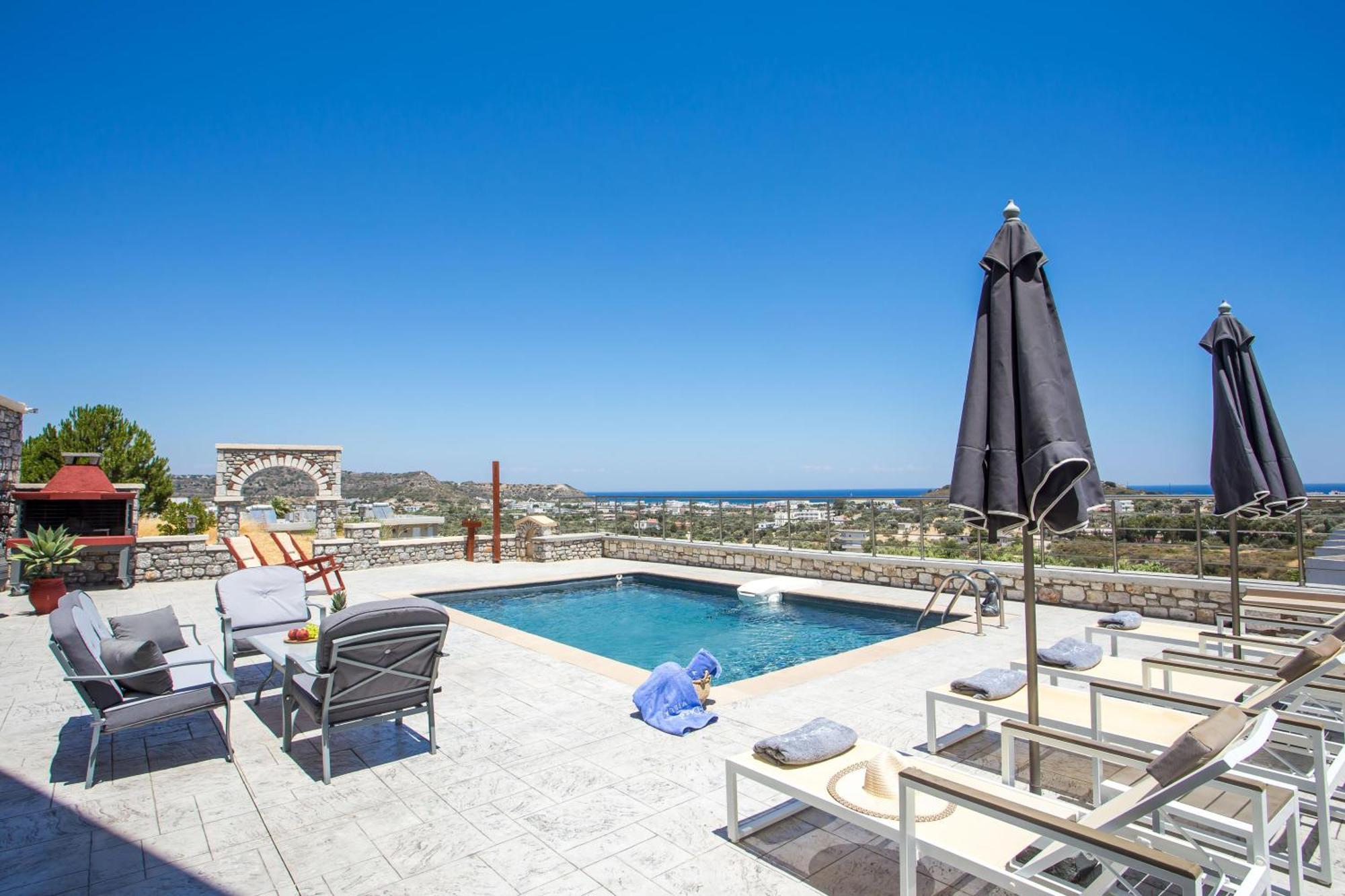 Des & Coo Luxury Villa With Private Pool Faliraki Eksteriør billede